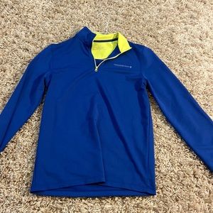Vineyard Vines Blue Quarter Zip. Boys Youth large